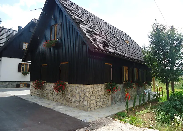 Rustic Inn River 2